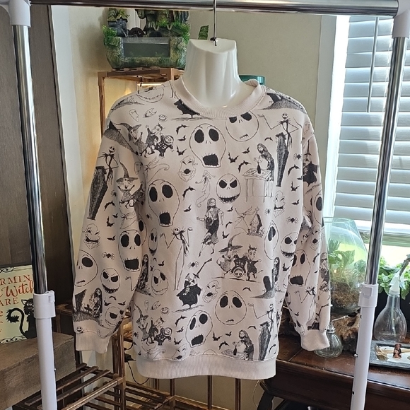 Disney Women's Crewneck Sweater - Black and White - Picture 4 of 6